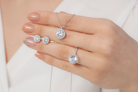 Création sur mesure | Confiez-nous la création de vos bijoux sur mesure à La Réunion. Création bijoux sur mesure